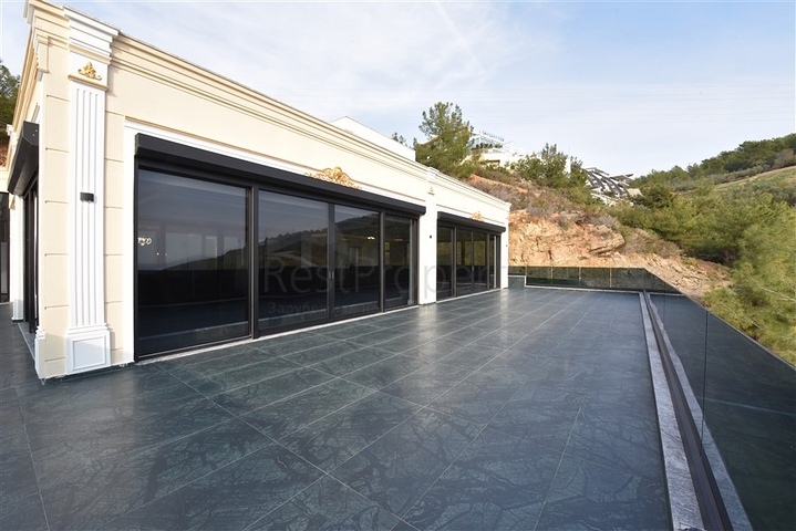 Private villa according to a design project