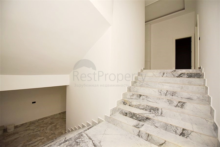 Private villa according to a design project