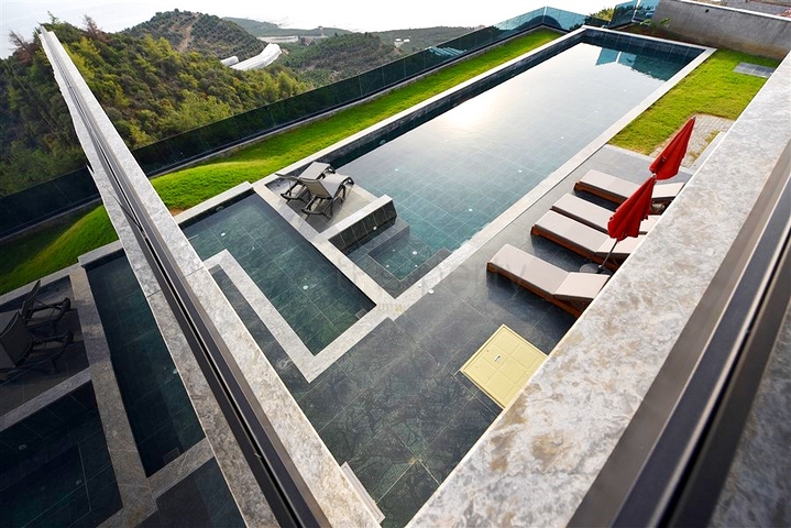 Private villa according to a design project