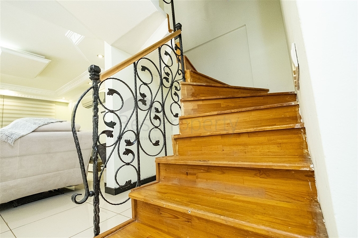 Villa 4 + 1 in a complex in the Kundu Lara area, 10 minutes from the beach