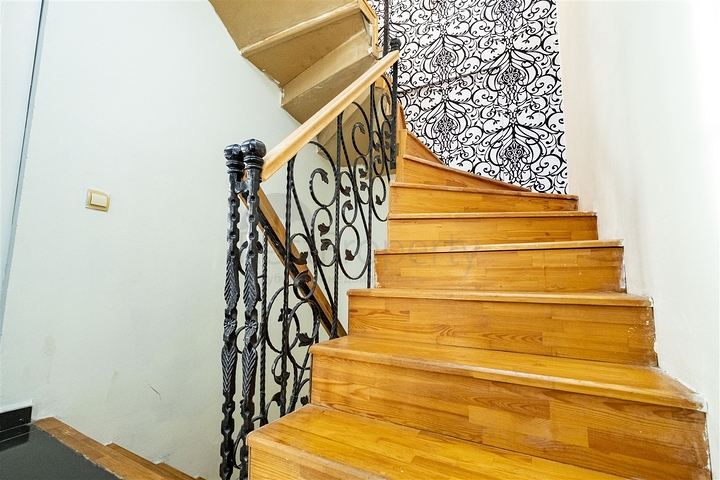 Villa 4 + 1 in a complex in the Kundu Lara area, 10 minutes from the beach