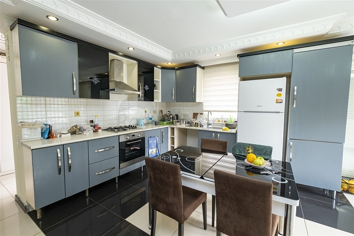 Villa 4 + 1 in a complex in the Kundu Lara area, 10 minutes from the beach