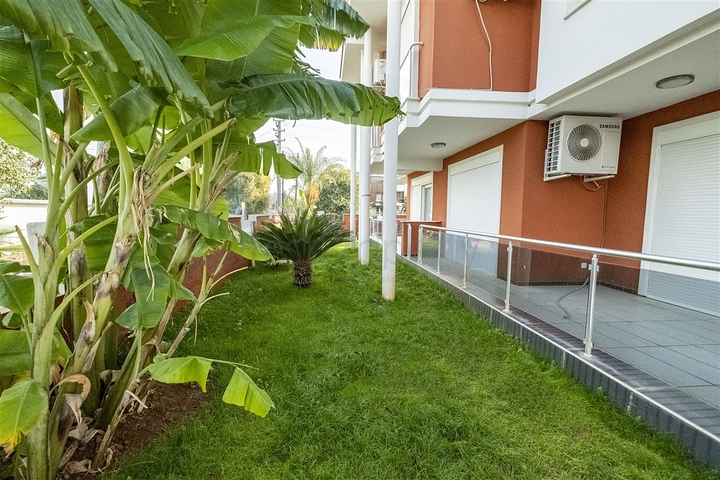 Villa 4 + 1 in a complex in the Kundu Lara area, 10 minutes from the beach