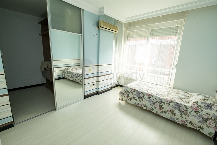 Villa 4 + 1 in a complex in the Kundu Lara area, 10 minutes from the beach