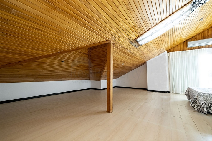 Villa 4 + 1 in a complex in the Kundu Lara area, 10 minutes from the beach