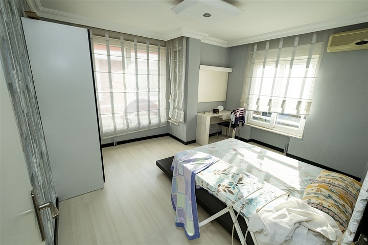 Villa 4 + 1 in a complex in the Kundu Lara area, 10 minutes from the beach