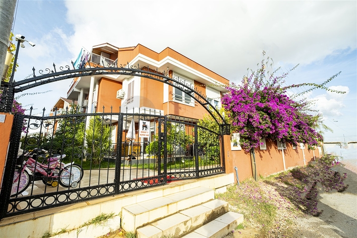 Villa 4 + 1 in a complex in the Kundu Lara area, 10 minutes from the beach