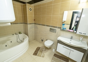 Villa 4 + 1 in a complex in the Kundu Lara area, 10 minutes from the beach