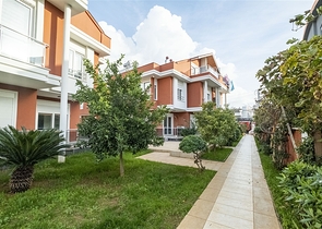 Villa 4 + 1 in a complex in the Kundu Lara area, 10 minutes from the beach