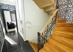 Villa 4 + 1 in a complex in the Kundu Lara area, 10 minutes from the beach