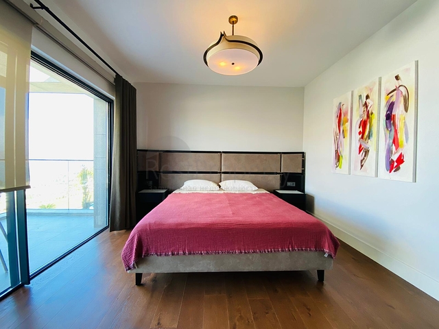 Stylish villa with stunning views of the sea, mountains and Bodrum.