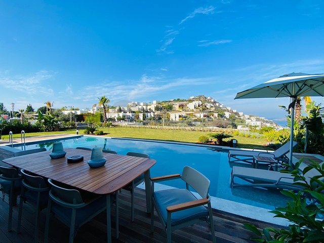 Stylish villa with stunning views of the sea, mountains and Bodrum.