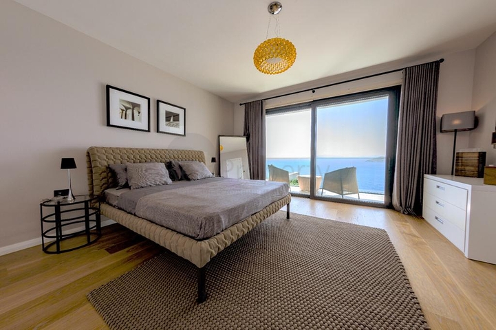 Comfortable apartments with sea views in the elite area of Gyumyushlyuk 