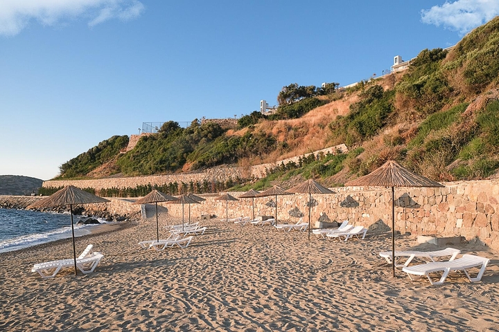 Comfortable apartments with sea views in the elite area of Gyumyushlyuk 