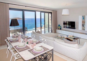 Comfortable apartments with sea views in the elite area of Gyumyushlyuk 