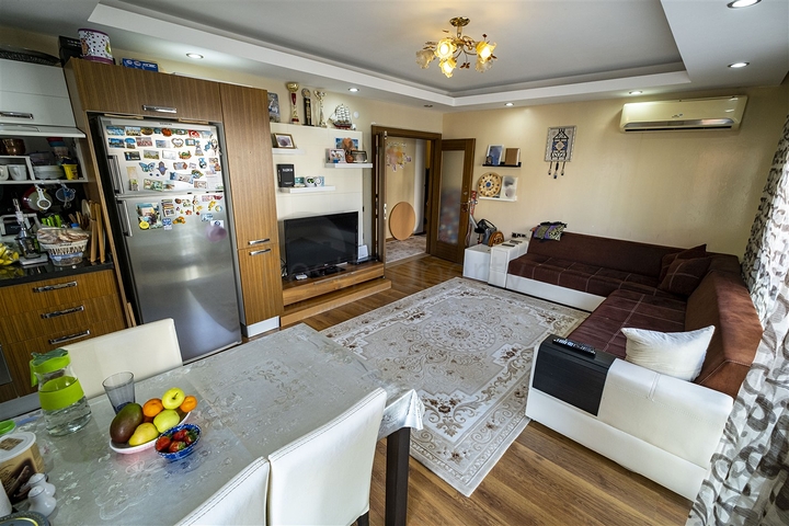 Apartment 2 + 1 with furniture in Liman Konyaalti 600 m to the sea