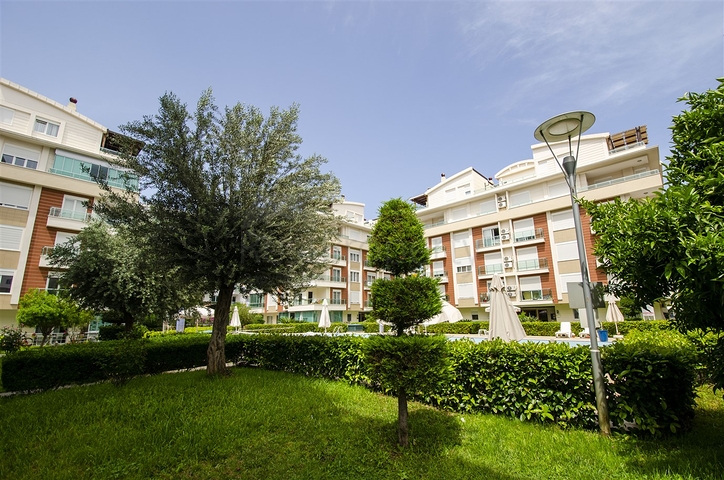 Apartment 2 + 1 with furniture in Liman Konyaalti 600 m to the sea