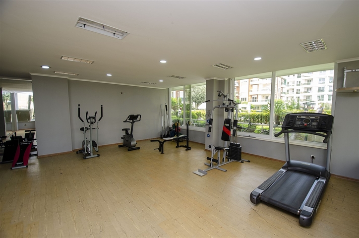 Apartment 2 + 1 with furniture in Liman Konyaalti 600 m to the sea