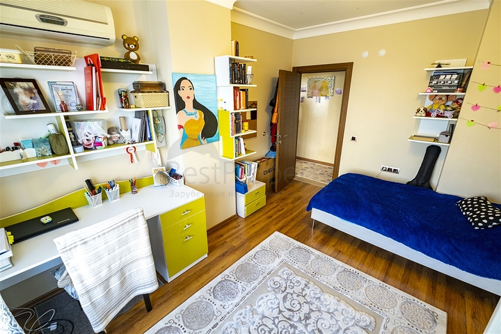 Apartment 2 + 1 with furniture in Liman Konyaalti 600 m to the sea