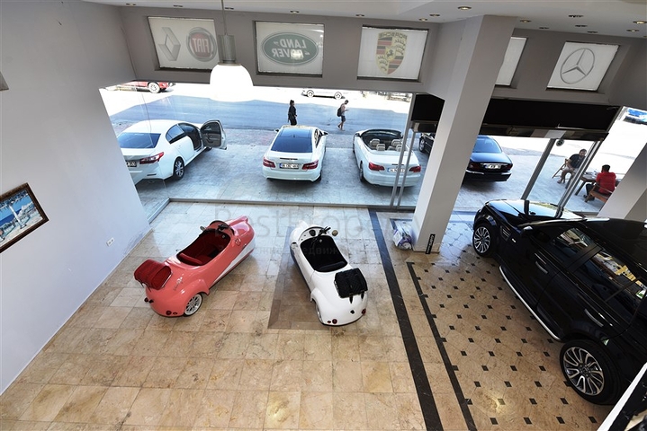 Apartments and retail space in the Cikcilli area