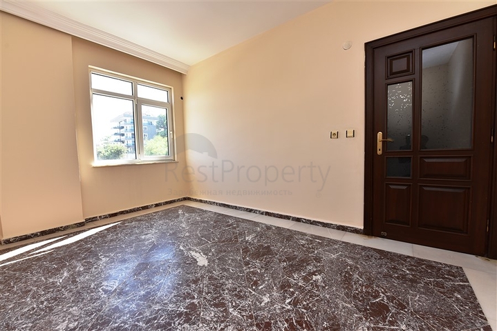 Apartments and retail space in the Cikcilli area