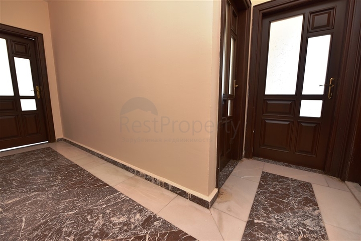 Apartments and retail space in the Cikcilli area