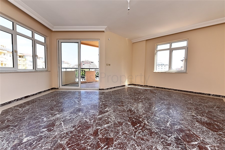 Apartments and retail space in the Cikcilli area