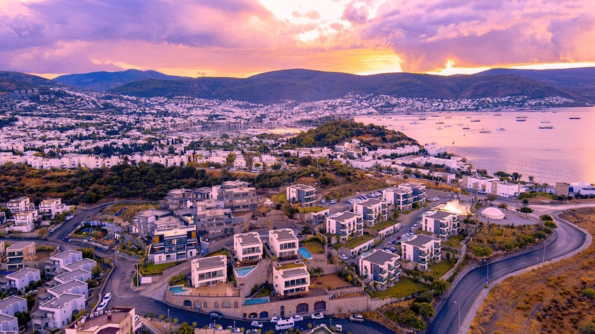 Affordable apartments in the center of Bodrum with Sea and city views!