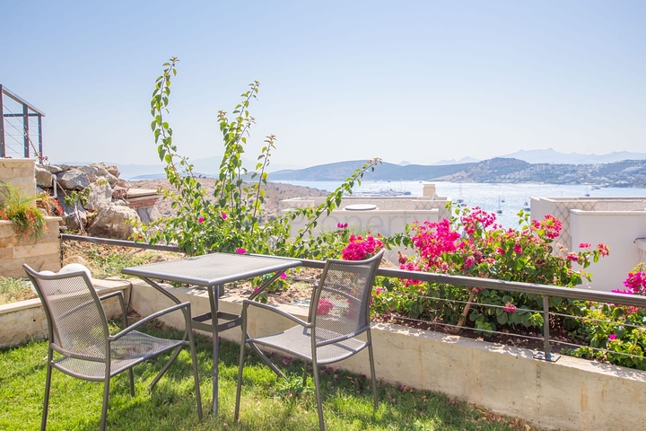 Affordable apartments in the center of Bodrum with Sea and city views!