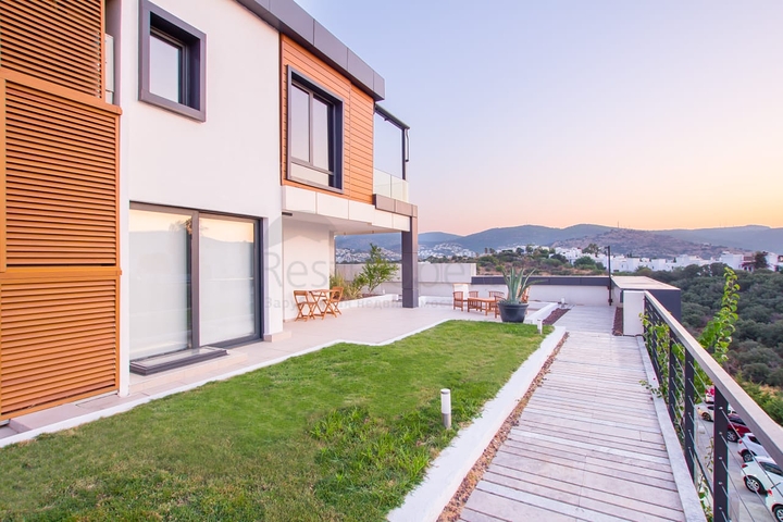 Affordable apartments in the center of Bodrum with Sea and city views!