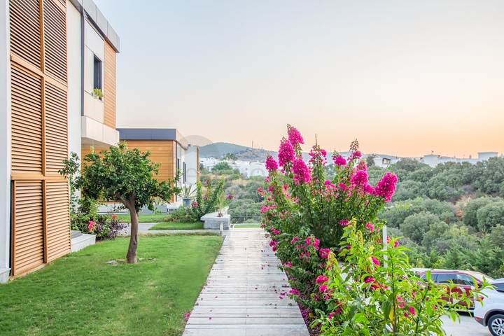 Affordable apartments in the center of Bodrum with Sea and city views!