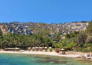 Luxury project in the paradise corner of Demirbukyu Bay