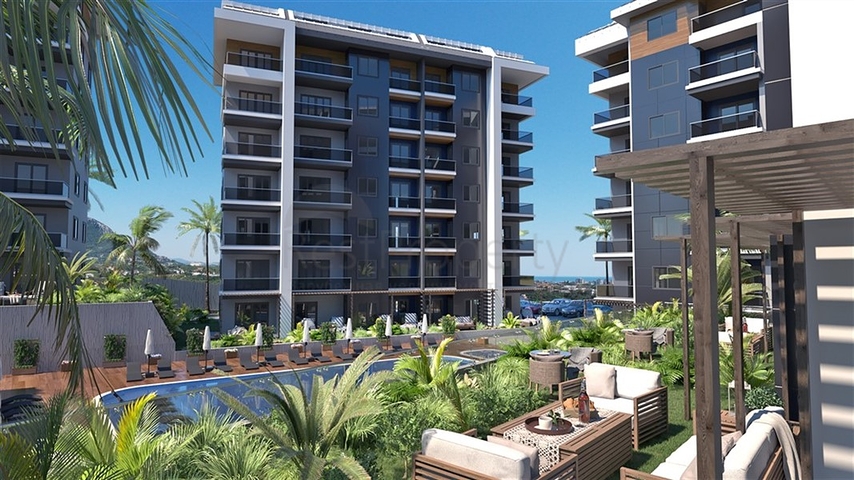 A new complex under construction in the European district of Oba