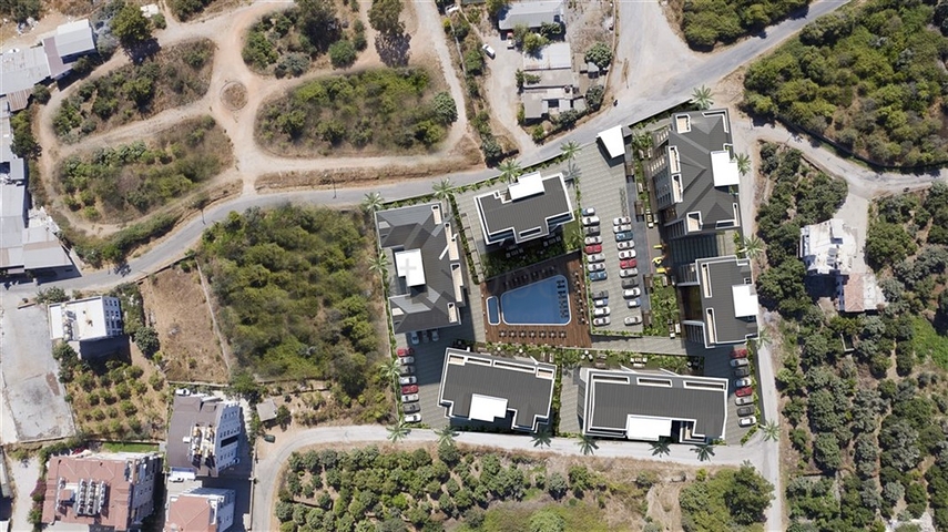 A new complex under construction in the European district of Oba