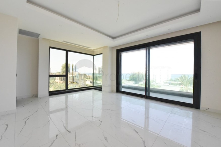 Premium segment villas on the first coastline in Kargicak