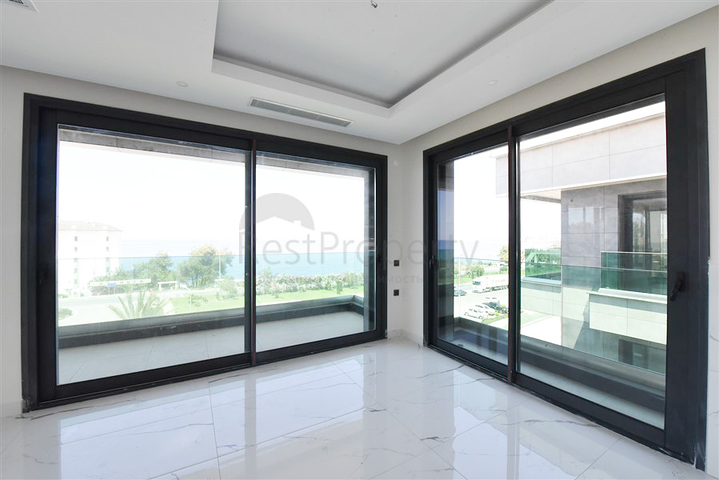 Premium segment villas on the first coastline in Kargicak