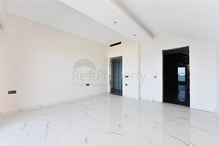 Premium segment villas on the first coastline in Kargicak