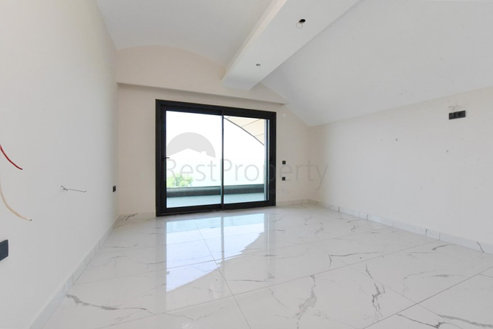 Premium segment villas on the first coastline in Kargicak