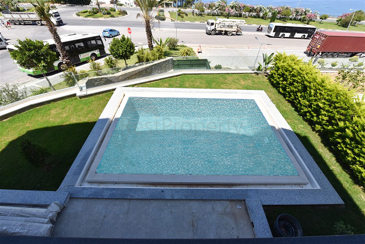 Premium segment villas on the first coastline in Kargicak