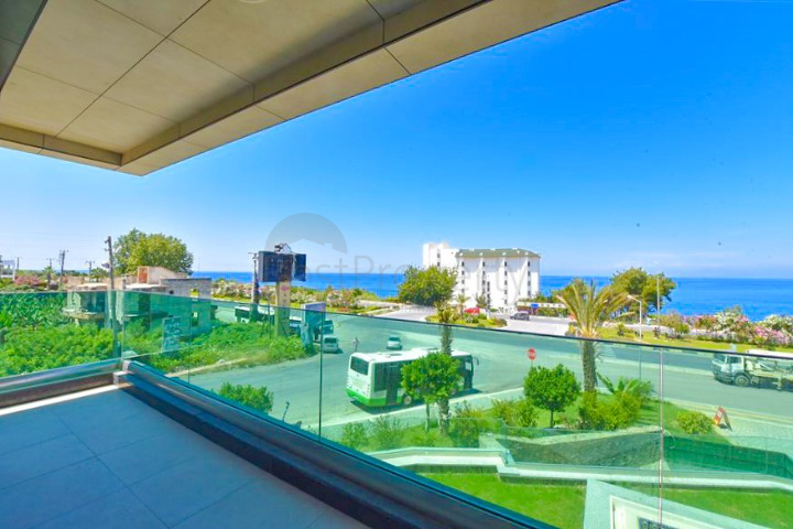 Premium segment villas on the first coastline in Kargicak