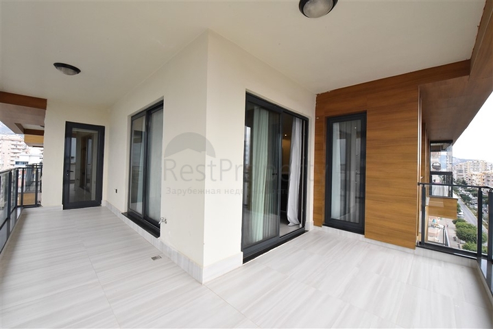 3+1 penthouse in Mahmutlar for rent 3+1 penthouse in Mahmutlar for rent