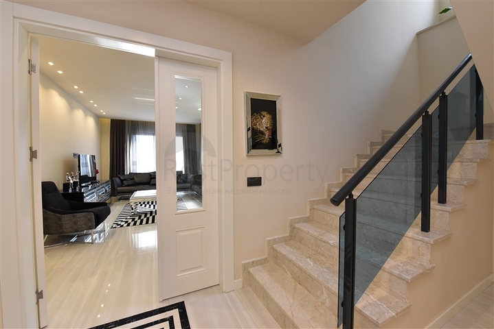 3+1 penthouse in Mahmutlar for rent 3+1 penthouse in Mahmutlar for rent