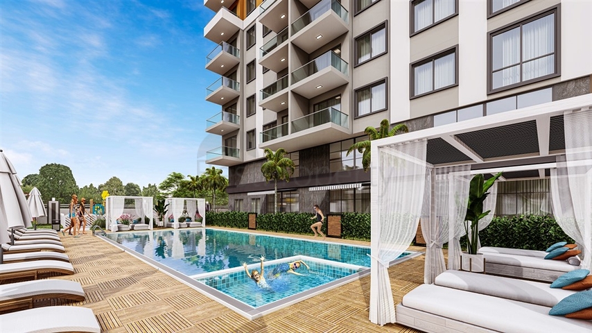 A complex under construction in the Mahmutlar area