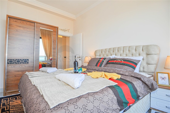 One-bedroom apartment with sea view