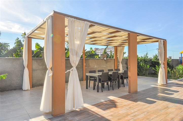 One-bedroom apartment with sea view