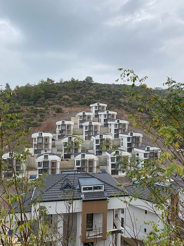 Unique Villas with Sea Views