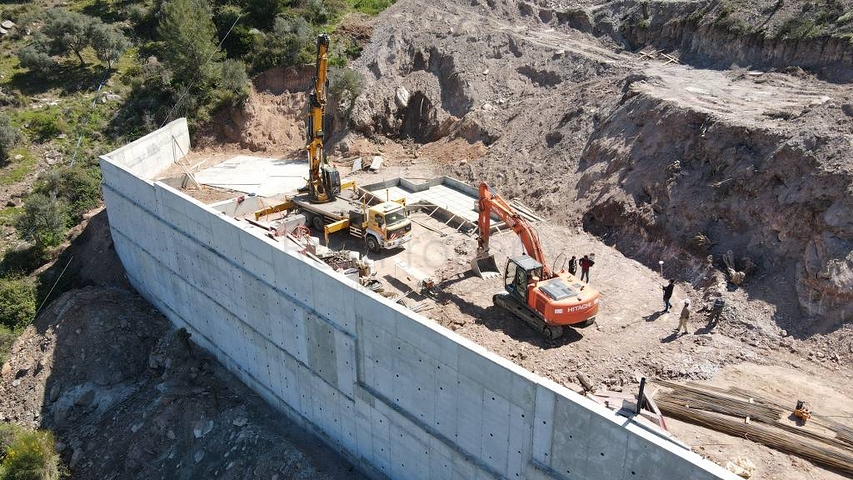 Wonderful Life in a Peninsula with Unique Nature