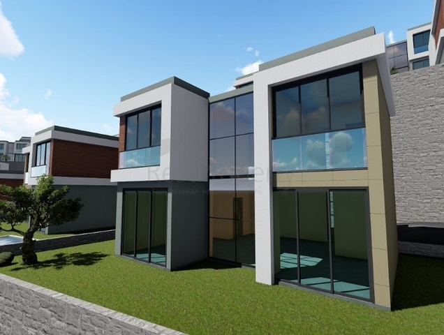 Wonderful Life in a Peninsula with Unique Nature