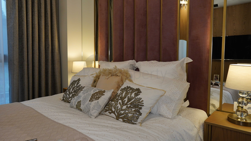 A complex in Istanbul with an ideal transport interchange