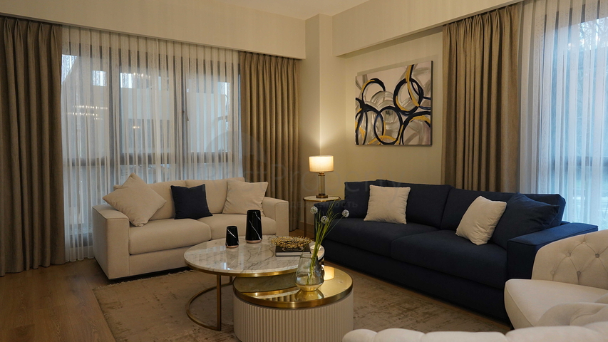 A complex in Istanbul with an ideal transport interchange